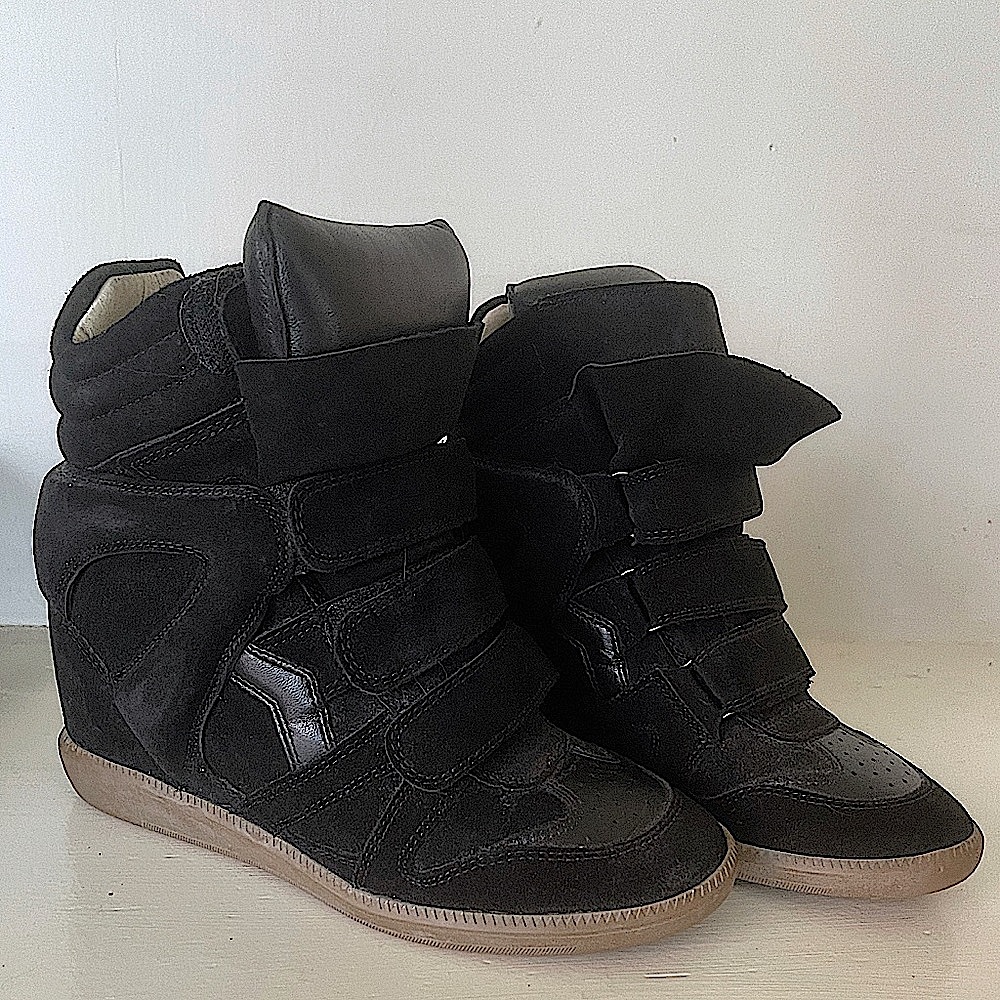 Isabel Marant Bekett Calf Velvet Leather Fashion Sneaker in Black Sz8 EU38